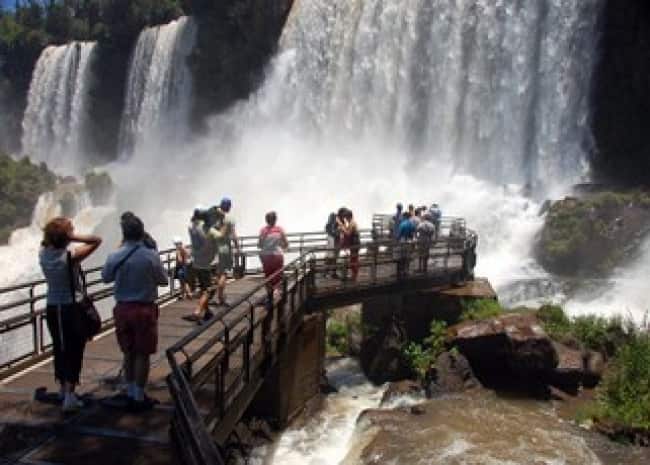 IGUAZU SEMANA SANTA - AEREO LAN - Soltur viajes